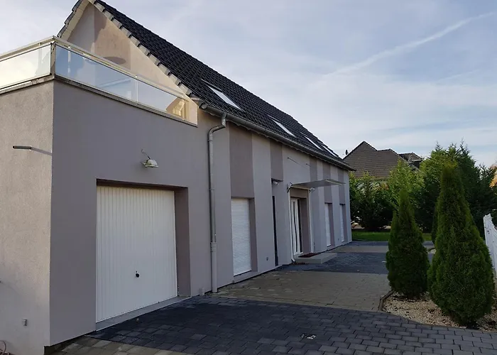 Gites Spa Strasbourg - Villa Cerf - Spa Prive, Sauna, Borne D\'Arcade, Babyfoot