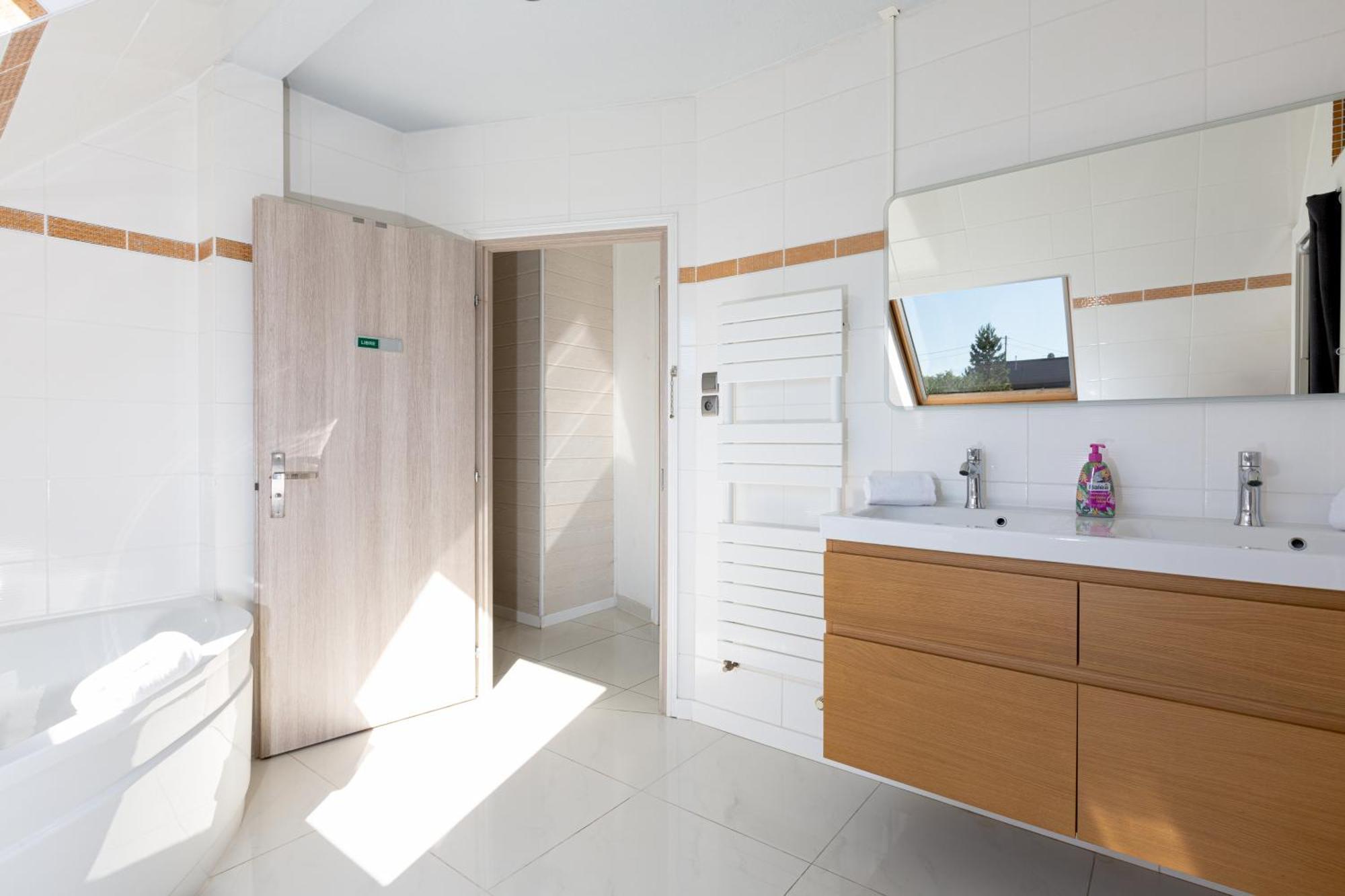Holiday home Strasbourg - Cerf - Prive, Sauna, Borne D'arcade, Babyfoot